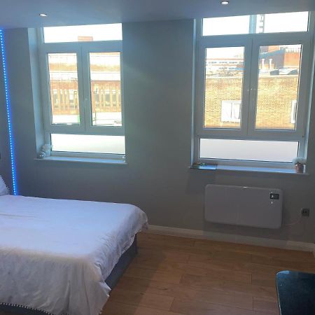 Godson Studio Apartment01 ลอนดอน ภายนอก รูปภาพ