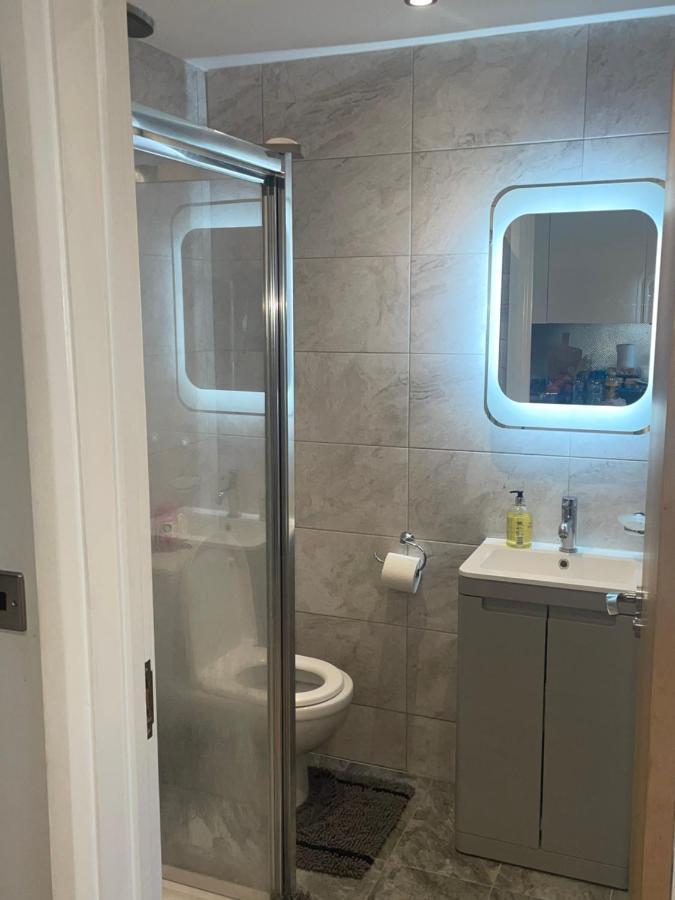 Godson Studio Apartment01 ลอนดอน ภายนอก รูปภาพ